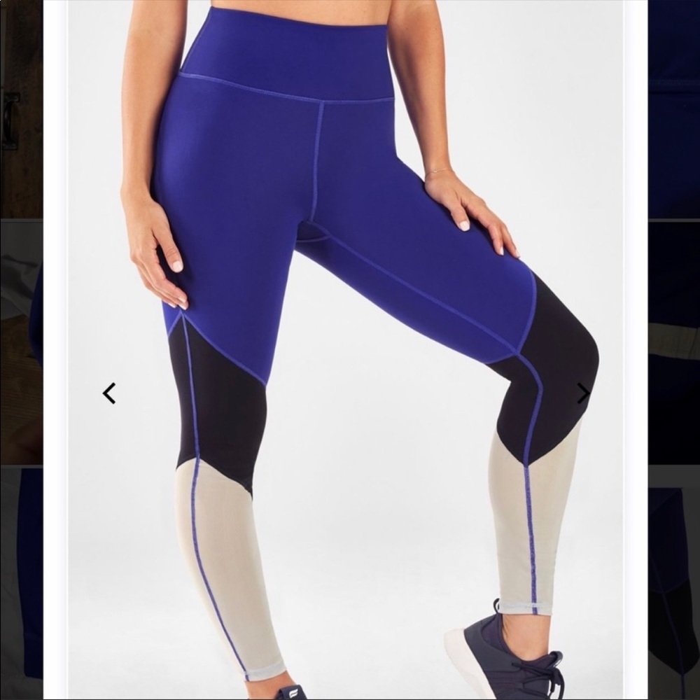 NWOT Fabletics Powerhold Leggings